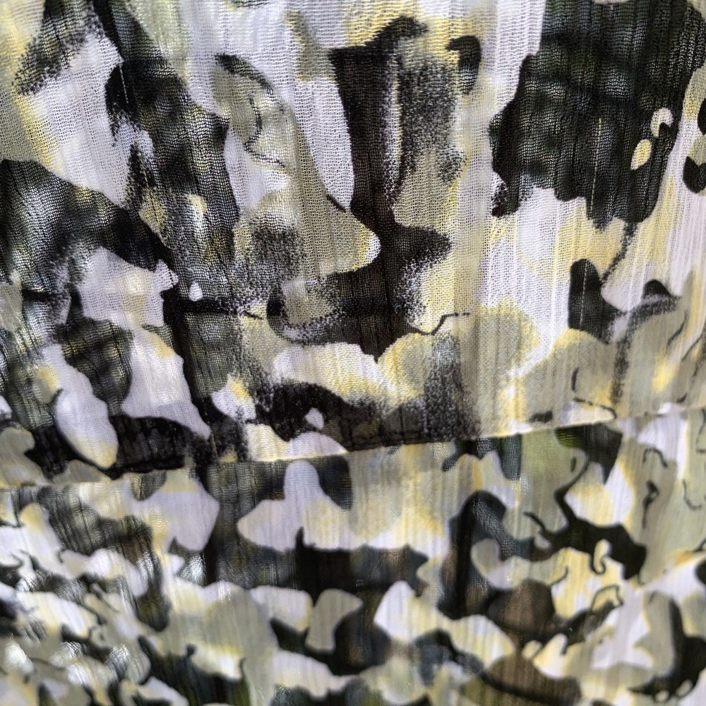 Lloyd Williams Chic Black and Gray Ruffled Short Sleeve chiffon   Sheer Blouse - Picture 7 of 9